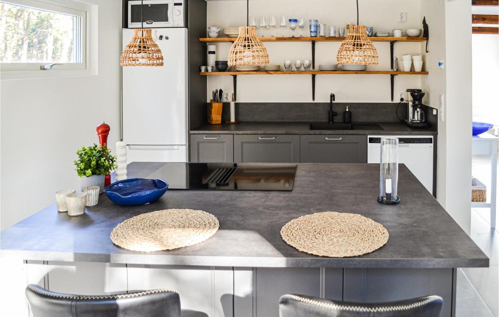 Gorgeous Home In Borrby With Wifi エクステリア 写真